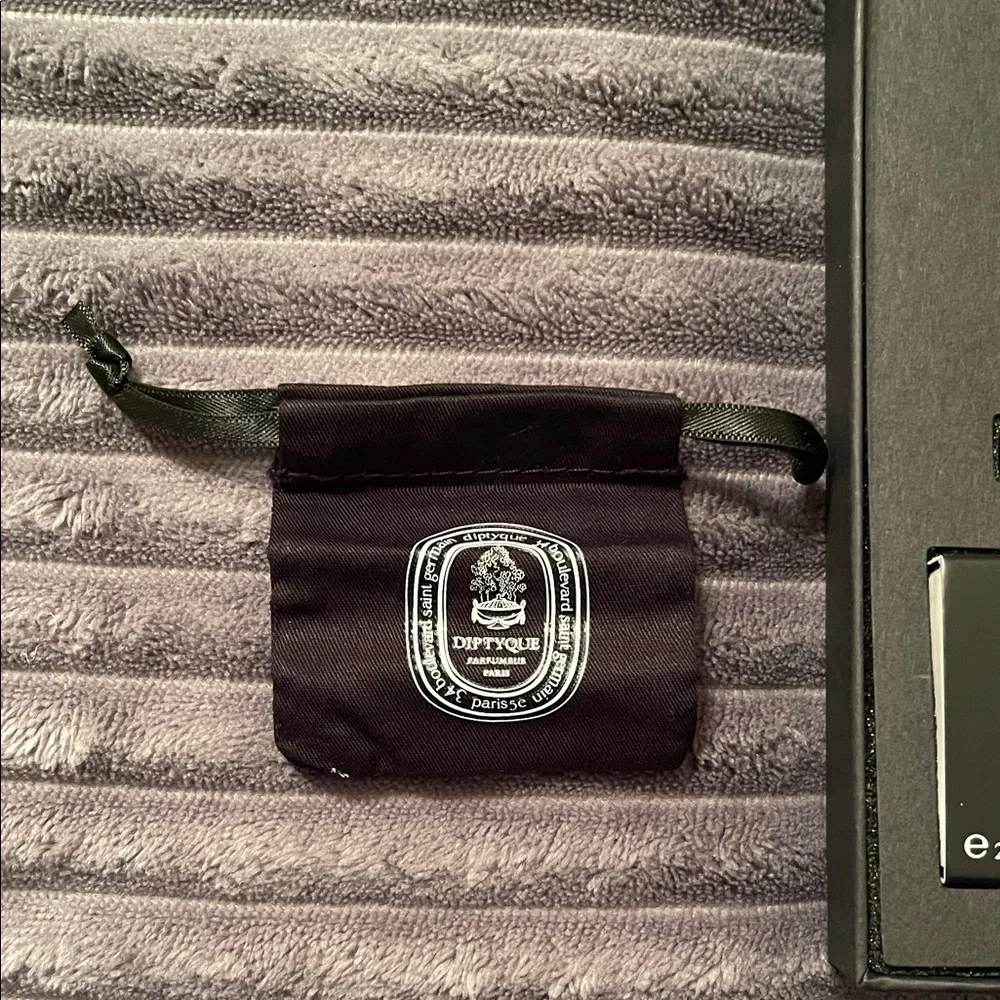 Diptyque Solid Perfume - Picture 4 of 5